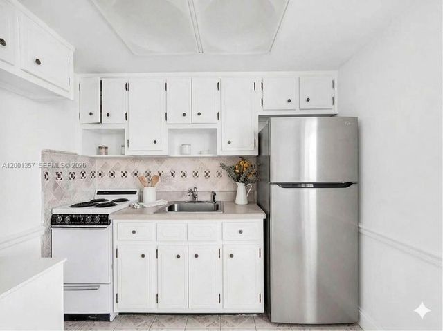 2430 NE 135th St 300, North Miami, FL 33181