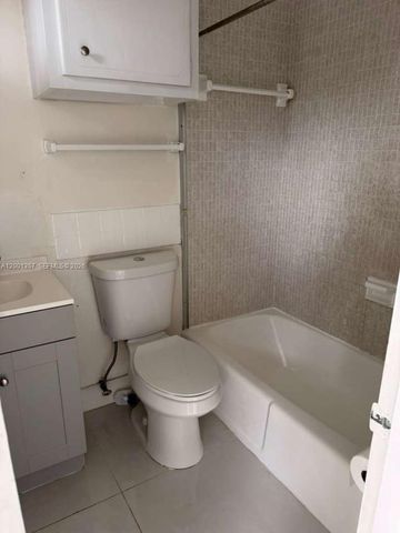 2430 NE 135th St 300, North Miami, FL 33181