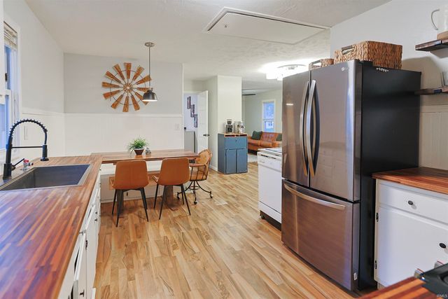 13320 La Salle Avenue, Mishawaka, IN 46545