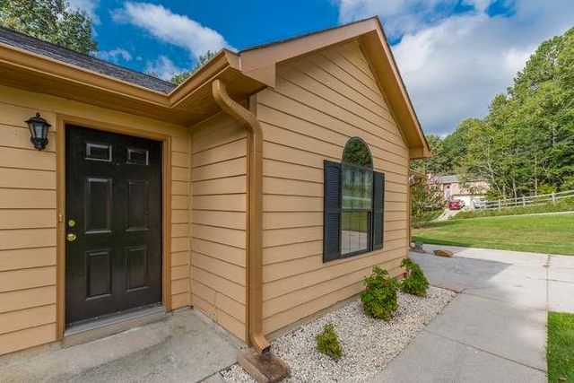 4174 Warren Road, Flowery Branch, GA 30542