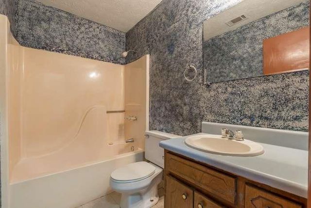 4174 Warren Road, Flowery Branch, GA 30542