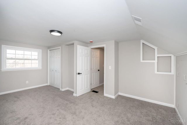 1476 Foxwood Drive, North College Hill, OH 45231