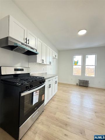 124 Washington Avenue B, Belleville, NJ 07109