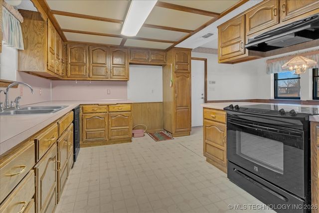 10839 E 109th Place N, Owasso, OK 74055