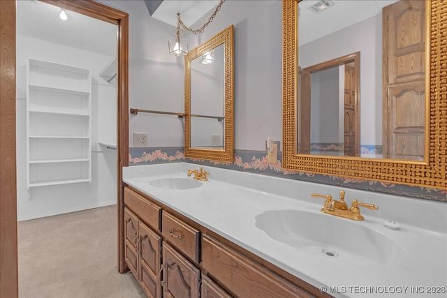 10839 E 109th Place N, Owasso, OK 74055