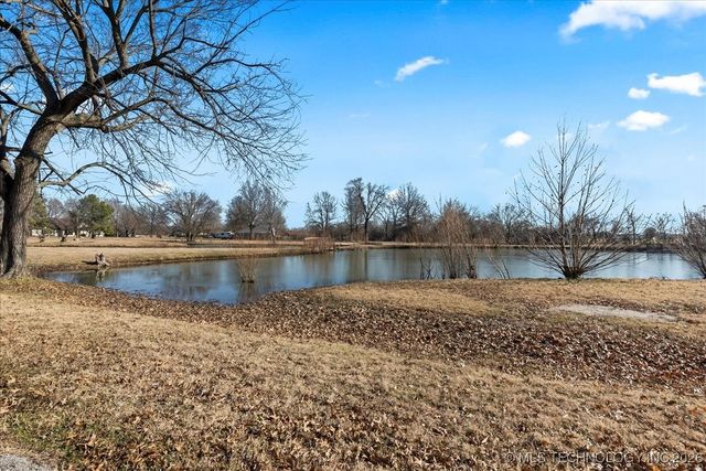 10839 E 109th Place N, Owasso, OK 74055