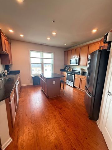 120 University Ave 2301, Westwood, MA 02090