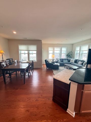 120 University Ave 2301, Westwood, MA 02090