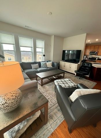 120 University Ave 2301, Westwood, MA 02090