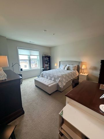 120 University Ave 2301, Westwood, MA 02090