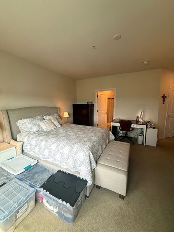 120 University Ave 2301, Westwood, MA 02090
