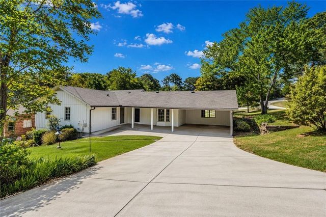 2095 Salerno Drive, Conyers, GA 30012