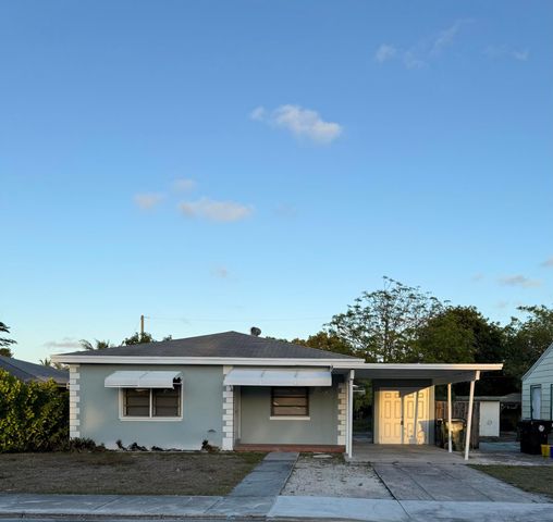 926 N B Street, Lake Worth Beach, FL 33460
