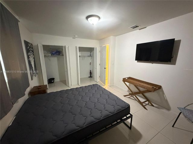 1132 NW 38th Street 1132, Miami, FL 33127