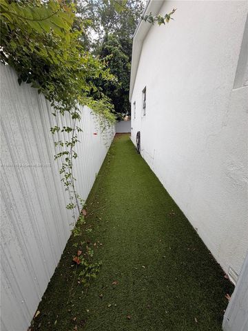 1132 NW 38th Street 1132, Miami, FL 33127