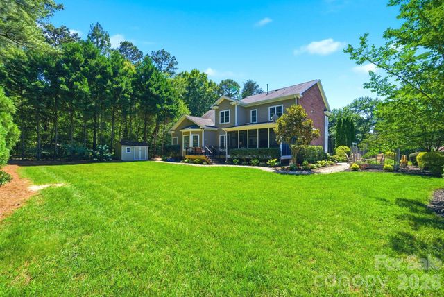 16000 Sunset Drive, Huntersville, NC 28078