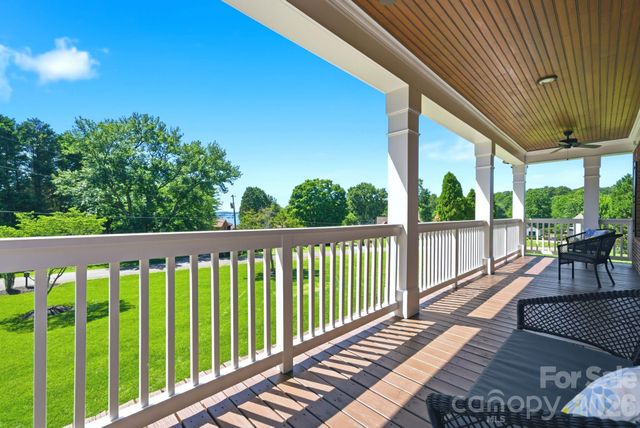 16000 Sunset Drive, Huntersville, NC 28078