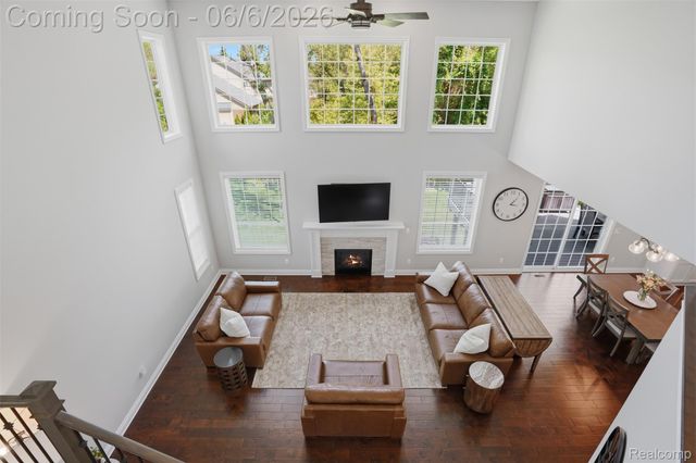 7375 N Mistwood Drive, White Lake Charter Township, MI 48383