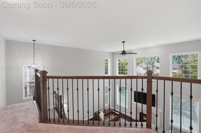 7375 N Mistwood Drive, White Lake Charter Township, MI 48383