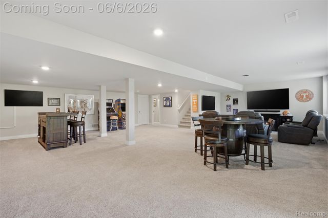 7375 N Mistwood Drive, White Lake Charter Township, MI 48383