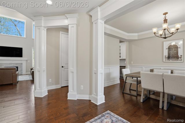 7375 N Mistwood Drive, White Lake Charter Township, MI 48383