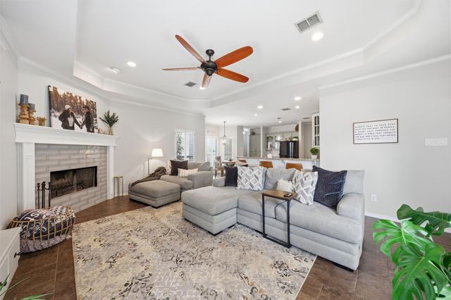 613 Remington Park Drive, Robinson, TX 76706