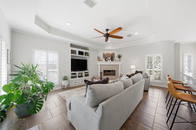 613 Remington Park Drive, Robinson, TX 76706