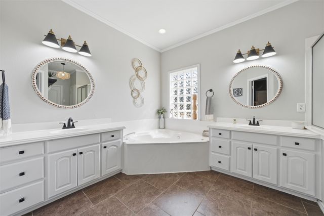 613 Remington Park Drive, Robinson, TX 76706