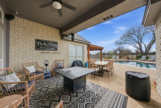 613 Remington Park Drive, Robinson, TX 76706