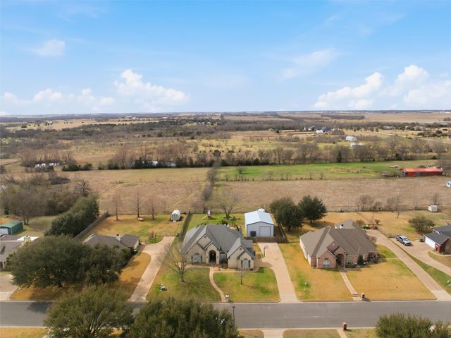 613 Remington Park Drive, Robinson, TX 76706