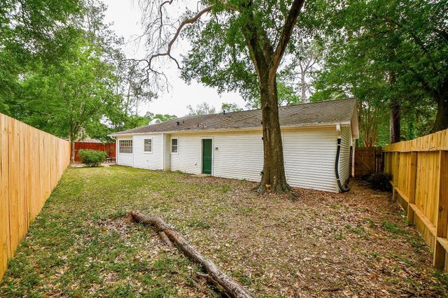 8118 Brinkworth Lane, Houston, TX 77070