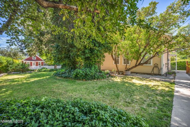 1012 N Nevada Street, Carson City, NV 89703