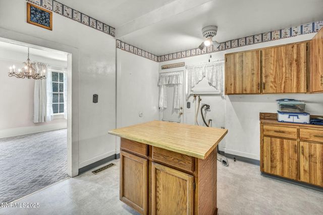 1012 N Nevada Street, Carson City, NV 89703