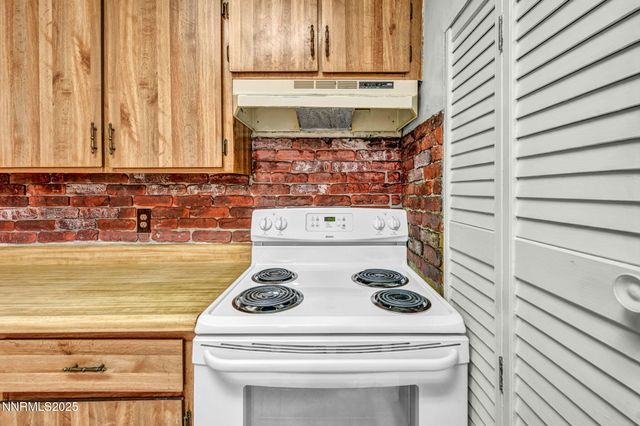 1012 N Nevada Street, Carson City, NV 89703
