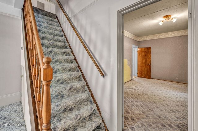 1012 N Nevada Street, Carson City, NV 89703