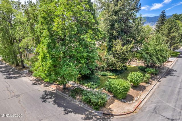 1012 N Nevada Street, Carson City, NV 89703