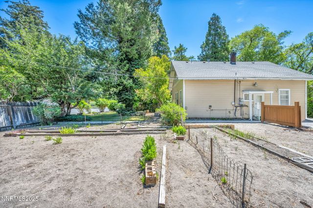 1012 N Nevada Street, Carson City, NV 89703