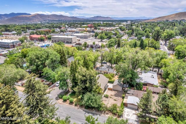 1012 N Nevada Street, Carson City, NV 89703