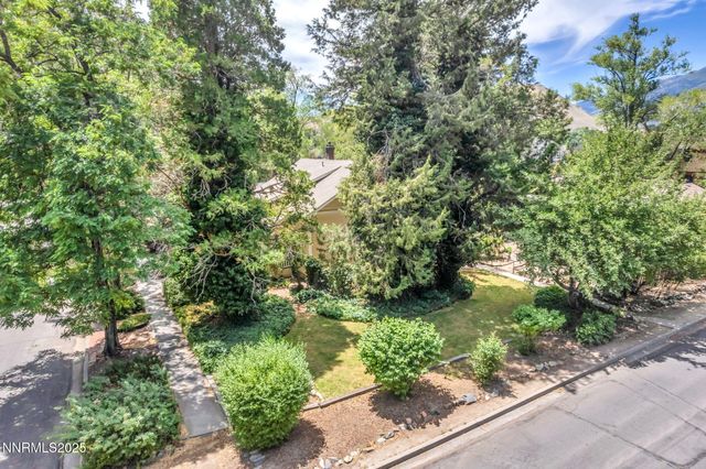 1012 N Nevada Street, Carson City, NV 89703