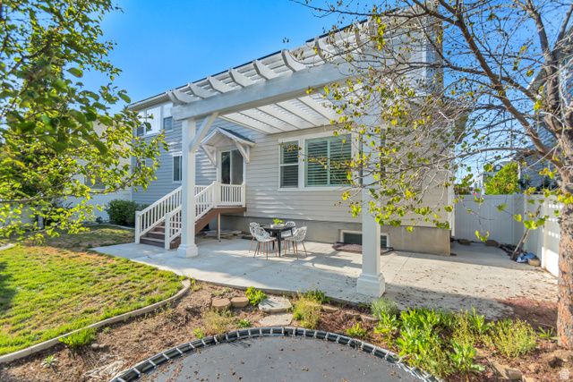 965 FREEDOM POINT WAY, Bluffdale, UT 84065