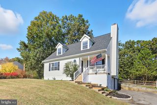 8 BROWN CIR, Fredericksburg, VA 22405
