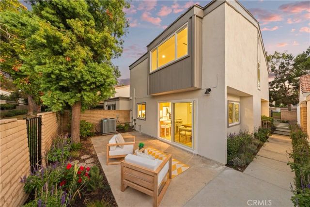94 Sequoia Tree Lane, Irvine, CA 92612