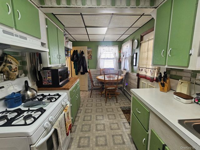 2207 Maple Street, Wantagh, NY 11793