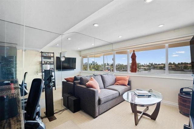 333 Sunset Drive 104, Fort Lauderdale, FL 33301