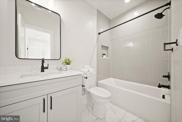 31 E REED AVE, Alexandria, VA 22305