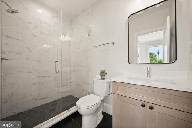31 E REED AVE, Alexandria, VA 22305
