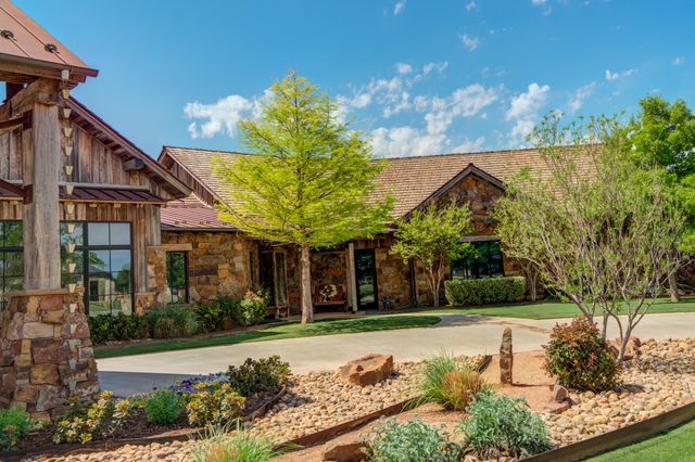 16606 County Rd 1920, Lubbock, TX 79424