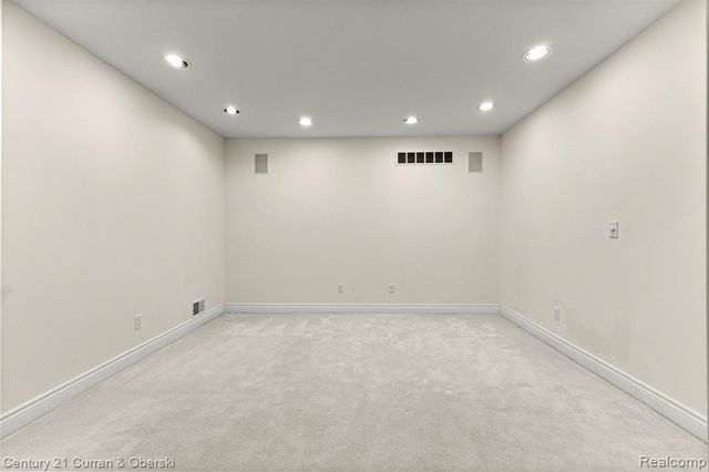 47611 Manorwood Drive, Northville, MI 48168