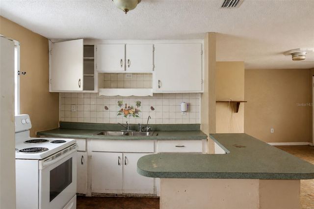 1208 CHERRY LANE, Lakeland, FL 33811