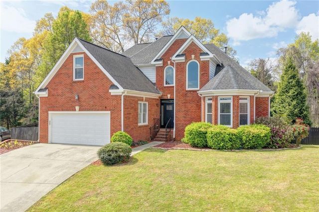 1005 Lewis Ridge Circle, Lawrenceville, GA 30045